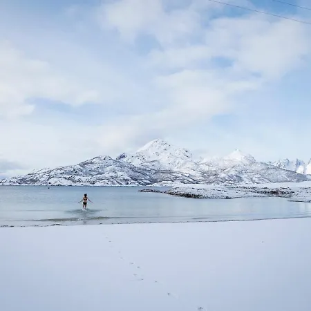Kvitsand Lofoten Adventure בית נופש *
