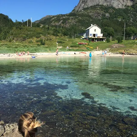 בית נופש Kvitsand Lofoten Adventure
