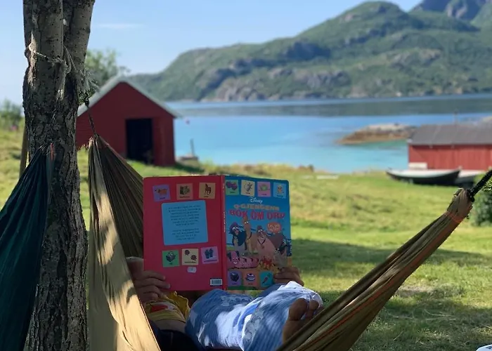 Kvitsand Lofoten Adventure 펜션 *